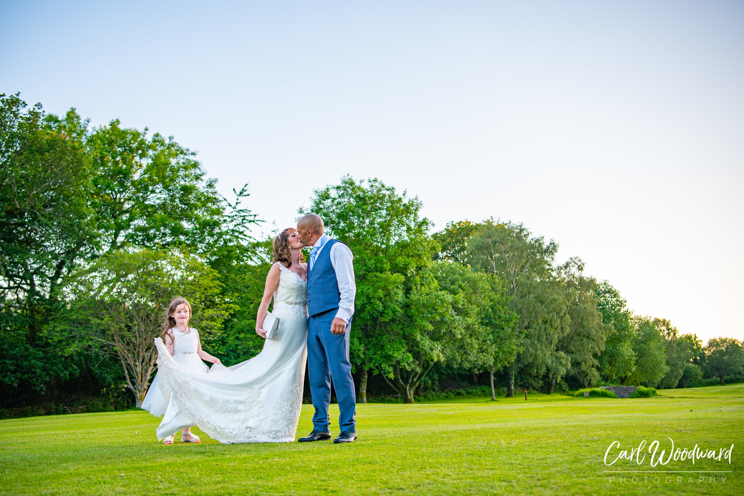 018-Mountain-Ash-Golf-Club-Wedding-Photography-Cardiff-Wedding-Photographer.jpg